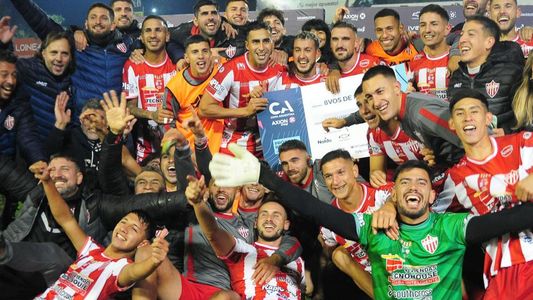 La tremenda cargada de Talleres (RE) a Racing tras el batacazo en la Copa Argentina