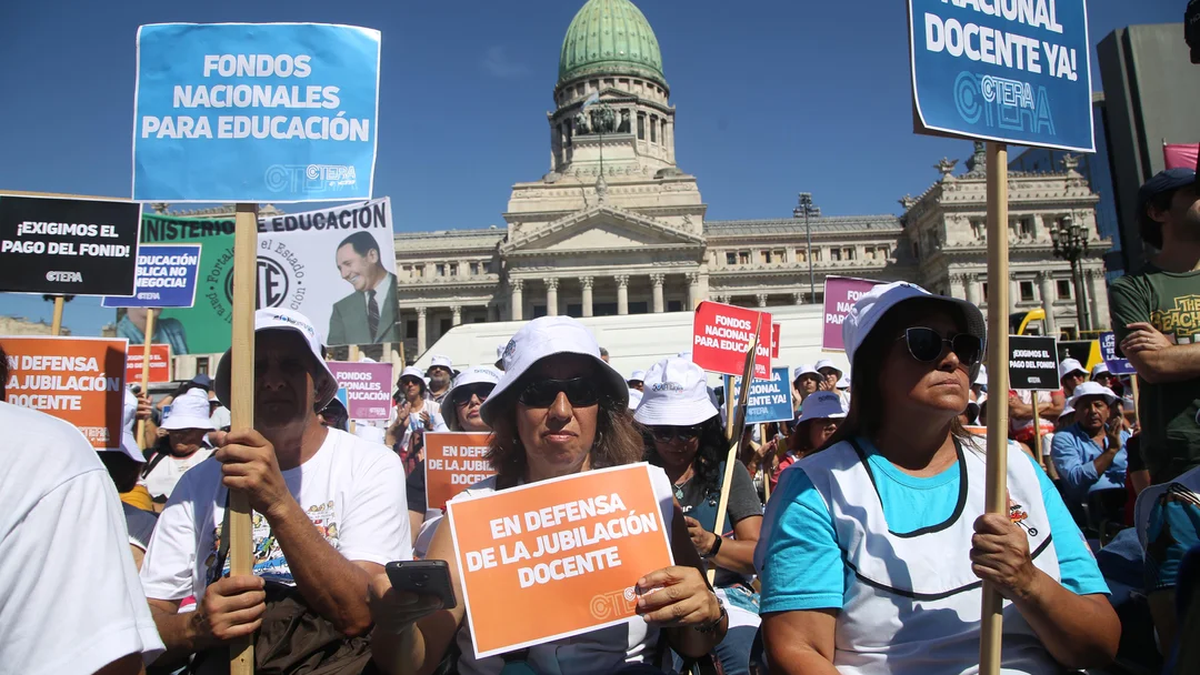 Los docentes pararán esta semana. (Foto: NA)