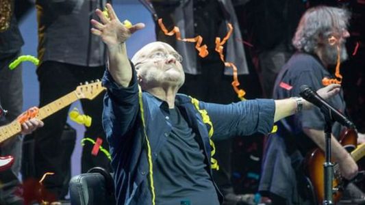 Phil Collins se golpeó la cabeza y fue hospitalizado