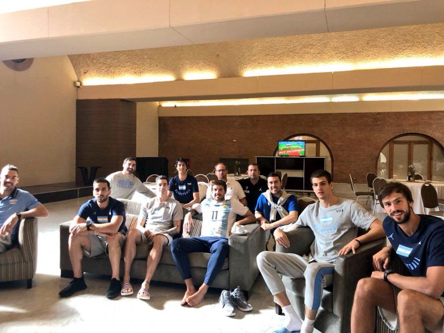 #SomosArgentina: el apoyo de la selección de Básquet para el equipo argentino ante Nigeria