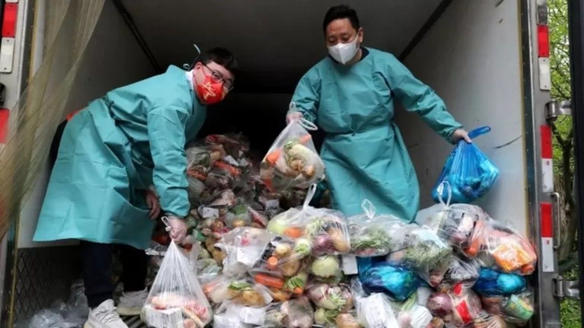 El gobierno de Shanghai entrega alimentos a la población. (Foto: Reuters) 