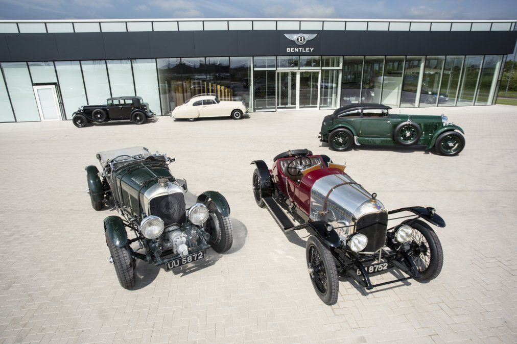Bentley Motors ha celebrado el coche de lujo número 200.000 fabricado en los ilustres más de 100 años de historia de la empresa. El éxito continuo de los superventas Continental GT Grand Tourer y Bentayga SUV es la clave de este logro histórico. La producción diaria actual