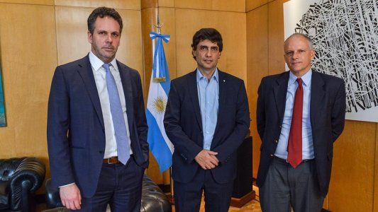 Sandleris se suma al mensaje de tranquilidad que quiere dar el Gobierno: El compromiso es con los argentinos