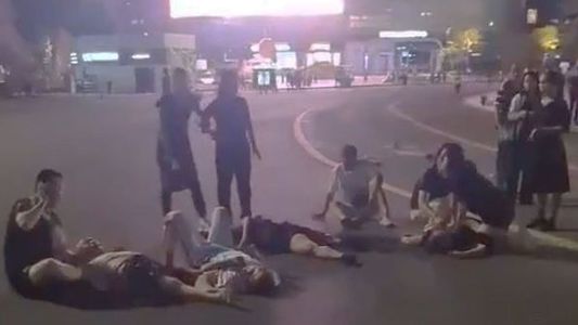 China: un hombre atropelló a una multitud, mató a 35 personas e hirió al menos a otras 40