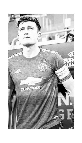 El capitán de Manchester United salió en libertad tras agredir a un policía en un bar de Grecia