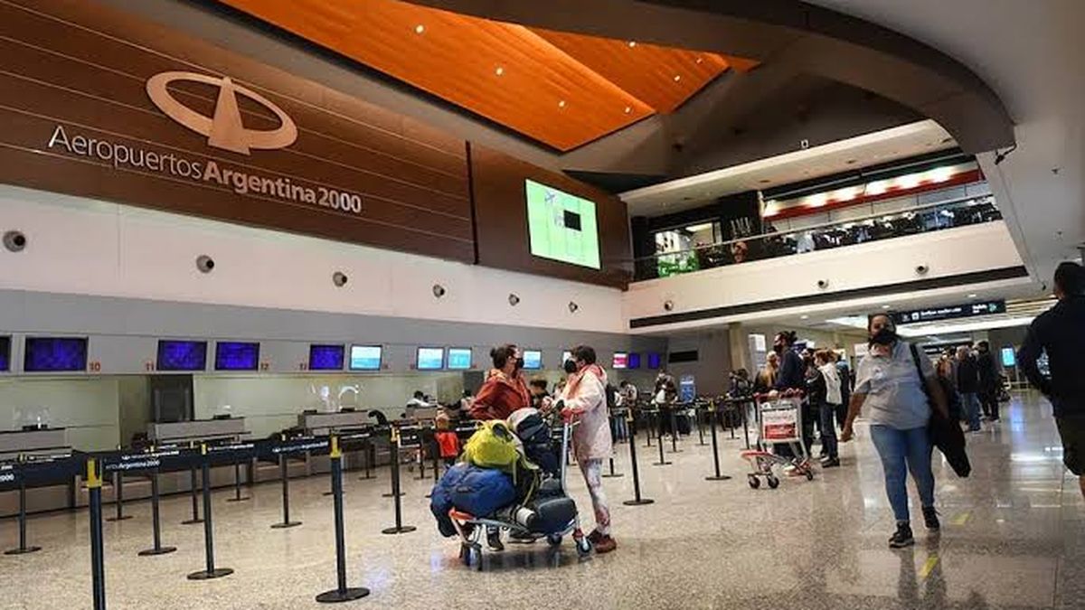 El Gobierno extendió hasta 2049 la concesión de Aeropuertos Argentina: qué inversiones deberá realizar