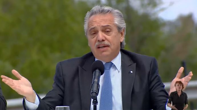 Alberto Fernández confirmó que pagará un bono especial antes de fin de año