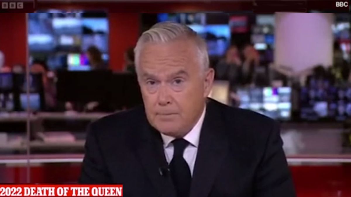 De anunciar la muerte de la Reina a un escándalo sexual los secretos del periodista que sacude a la BBC imagen