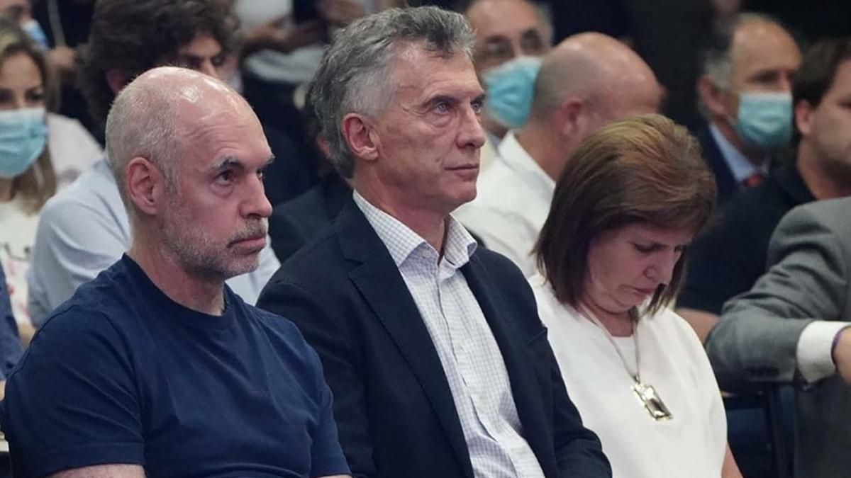 Juntos por el Cambio: Mauricio Macri no descartó elegir entre Horacio Rodríguez o Patricia Bullrich (Foto: NA).