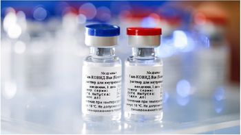 Estudio: el uso combinado de la vacuna de AstraZeneca y la primera dosis de Sputnik V demostraron eficacia contra la infección por coronavirus y ausencia de efectos secundarios (Foto: AFP). Estudio: el uso combinado de la vacuna de AstraZeneca y la primera dosis de Sputnik V demostraron eficacia contra la infección por coronavirus y ausencia de efectos secundarios (Foto: AFP).