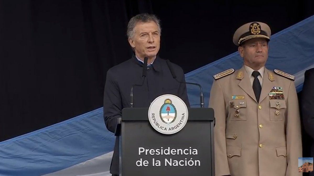 Macri homenajeó a policías caídos y ratificó el rumbo: Estamos convencidos de que tomamos el camino correcto