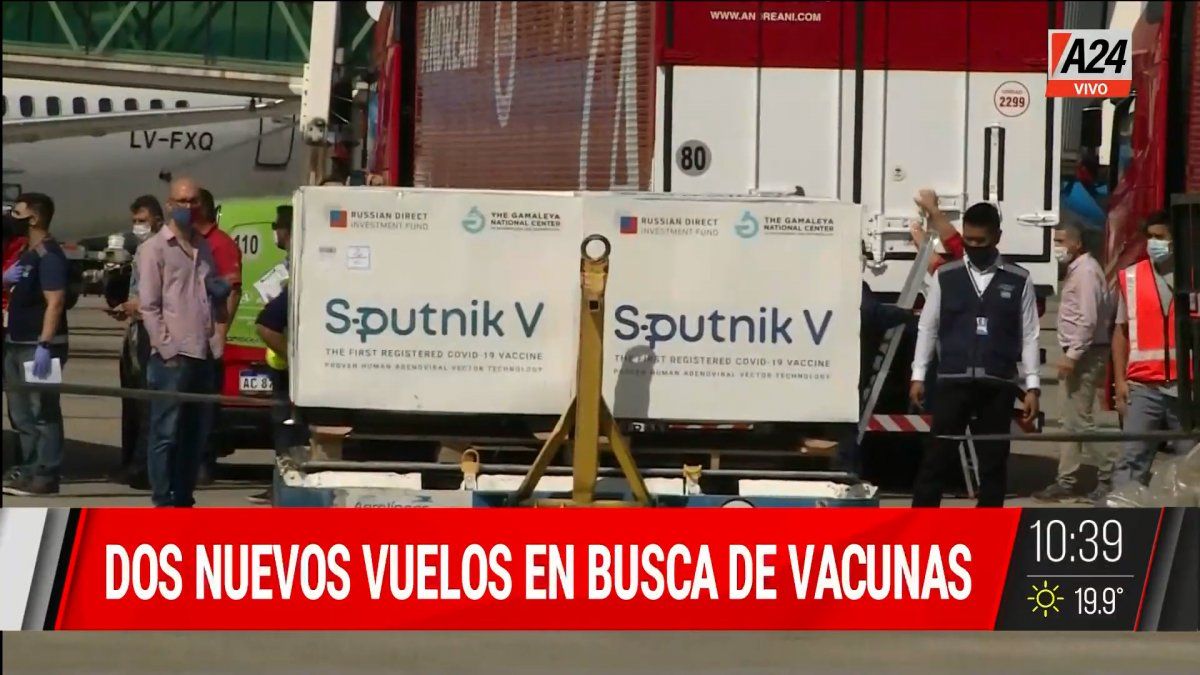 Desde Ezeiza saldrá un nuevo vuelo hacia China en busca de nuevas vacunas (Foto: captura de TV).