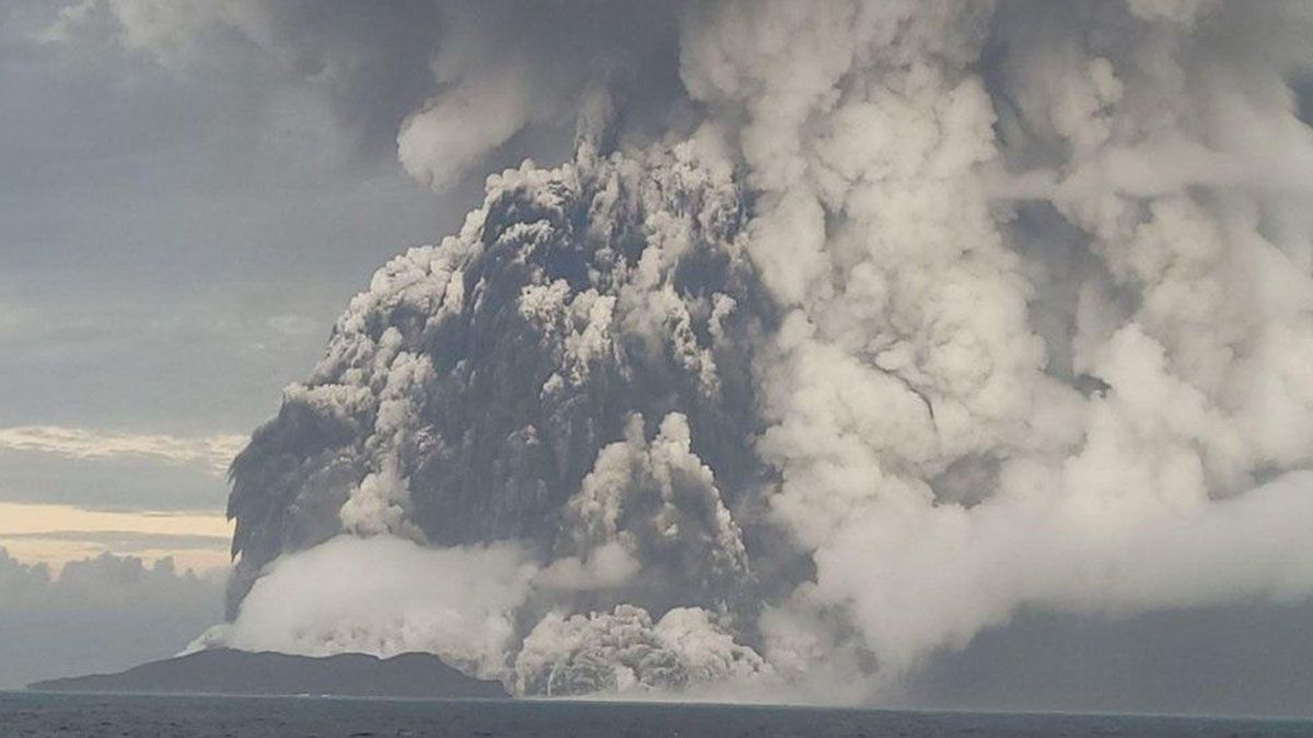 Las columnas de ceniza del volcán alcanzaron los 30.000 metros de altura (Foto: archivo)