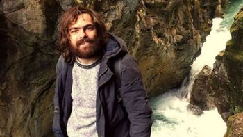 Cambio total: Peter Lanzani se afeitó su abultada barba