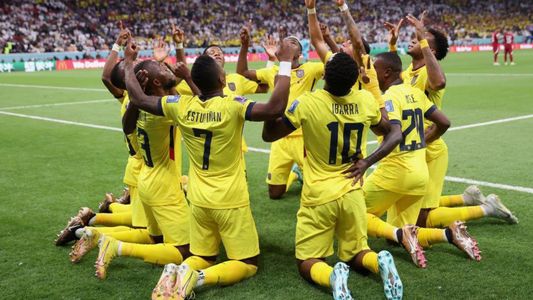 Ecuador le ganó 2-0 a Qatar en el partido inaugural del Mundial Qatar 2022