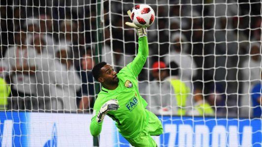 El arquero de Al-Ain: Todos los días apostamos un iPhone en un desafío de penales entre nosotros