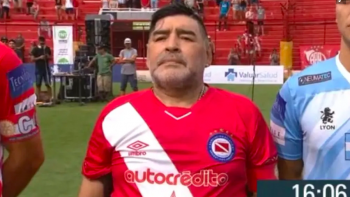 Maradona, de visita en Argentinos: Es como volver de vacaciones a la casa de mamá