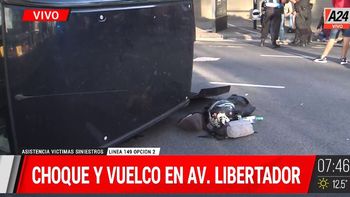 Choque, vuelco y dos heridos en Nuñez. (Captura de Tv) Choque, vuelco y dos heridos en Nuñez. (Captura de Tv)