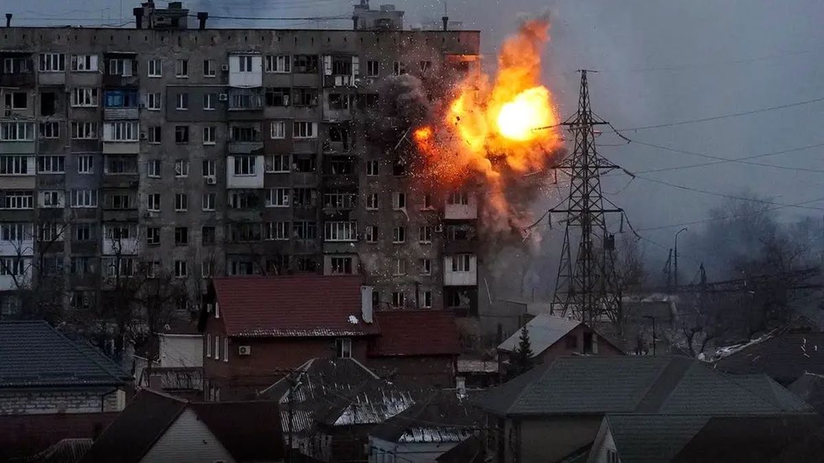 Mariupol se encuentra asediada por el ejército ruso hace dos semanas