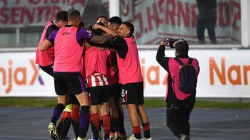 Estudiantes le ganó a Boca y es finalista. (Foto: AFP) Estudiantes le ganó a Boca y es finalista. (Foto: AFP)
