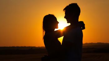 Cómo le va a ir a cada signo en el amor durante el mes de junio