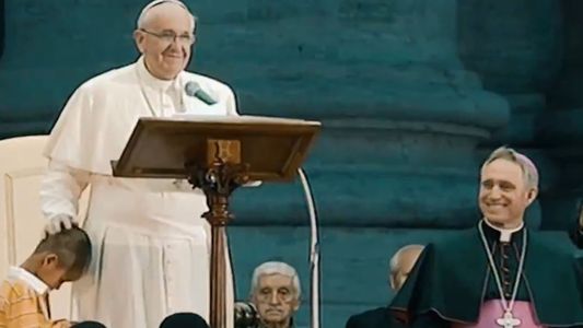 El emotivo video homenaje de la AFA al Papa Francisco: El argentino que jugó para el mundo