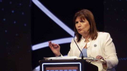 Tras denunciar a Milei, Patricia Bullrich prometió indemnizar a las víctimas de los ataques de Montoneros