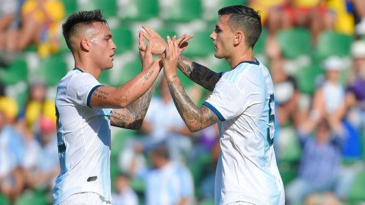 La insólita pelea entre Lautaro Martínez y Paredes para patear un penal