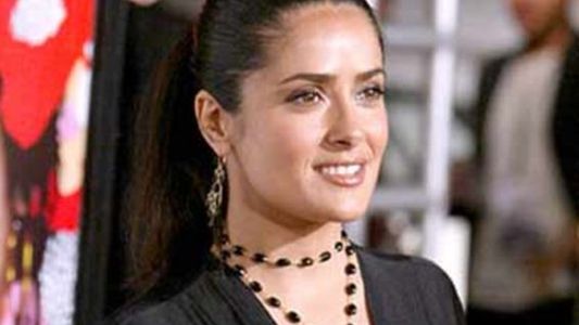 Salma Hayek es un “Caballero”