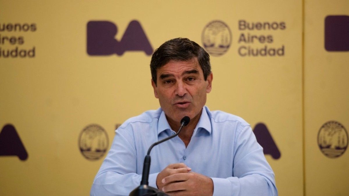 Fernán Quirós advirtió que el dengue regresará todos los años a la Ciudad. (Foto: archivo)