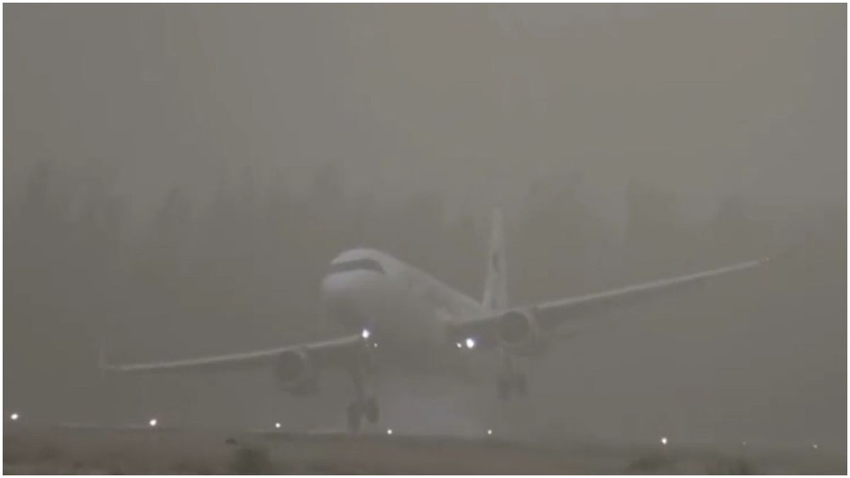 Así fue el momento en que un avión de JetSmart no pudo aterrizar en Neuquén por el viento