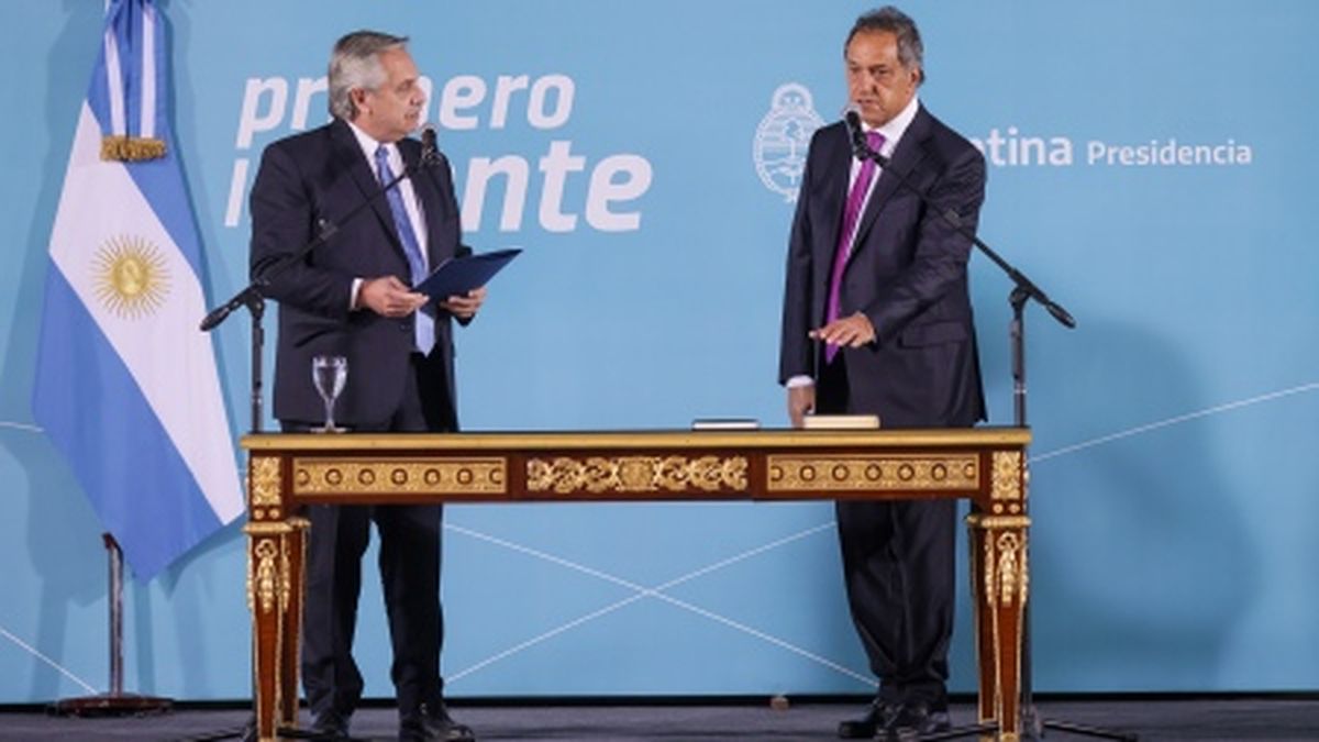 Scioli aseguró que sus ejes centrales están en la industria argentina