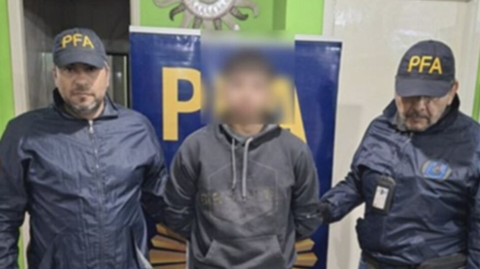 El joven detenido por las amenazas a las embajadas de Israel y Estados Unidos negó haber enviado los mails