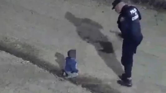 Córdoba: encontraron a un bebé de un año solo en la calle durante la madrugada