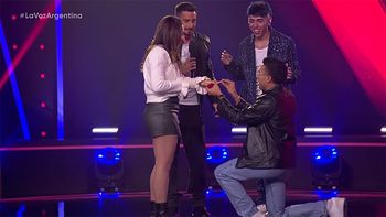 Un participante cantó, enamoró y propuso casamiento en La Voz Argentina: así fue el momento