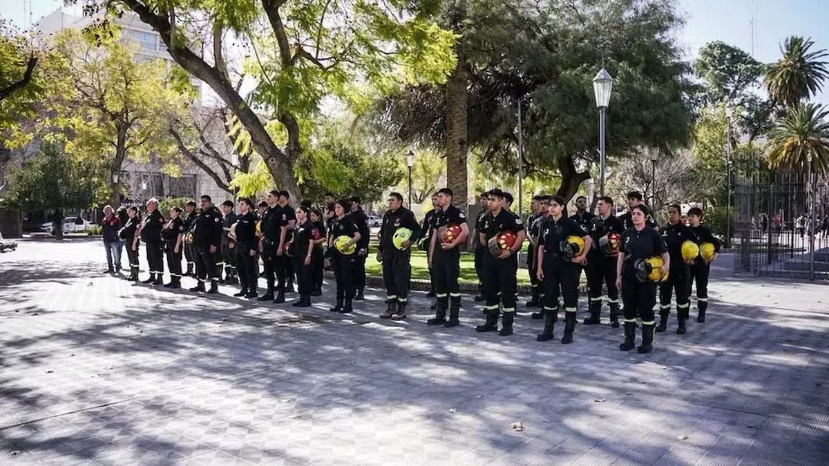 Los funcionarios rindieron homenaje a las v&iacute;ctimas de la tragedia (Facebook: San Juan D&iacute;a a D&iacute;a Diario Digital)