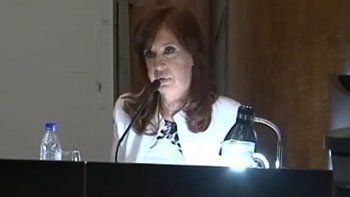 Juicio de Obra Pública: declara el primer testigo y la defensa de Cristina se queja por la difusión de preguntas