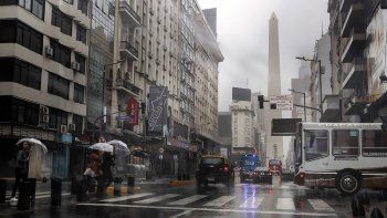 El día después del apagón, unos 10 mil usuarios todavía siguen sin luz