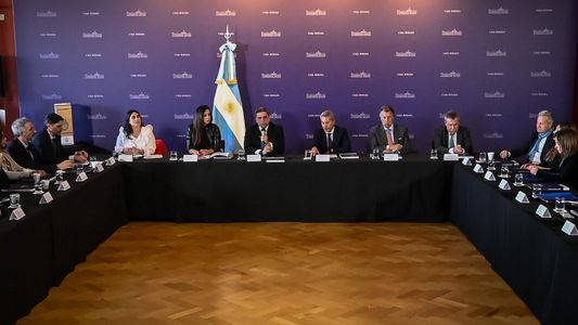 El Gobierno coordinó en Casa Rosada con jueces electorales de todo el país la implementación de la Boleta Única Papel