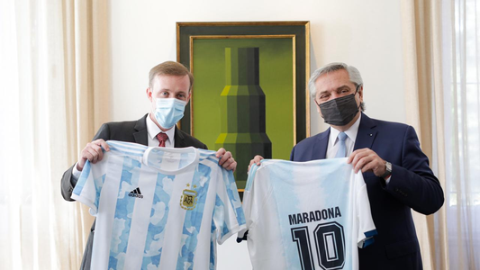 El pedido de Estados Unidos a Alberto Fernández a cambio de vacunas y apoyo ante el FMI