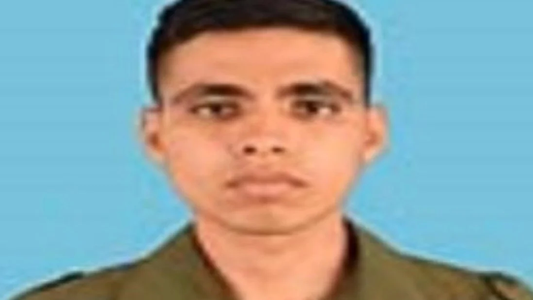 Mataron a un gendarme en un robo piraña mientras esperaba a sus compañeros para trabajar