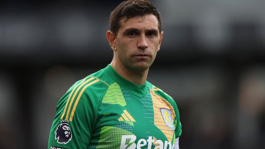 La noticia de Dibu Martínez que más duele: Me retiro...