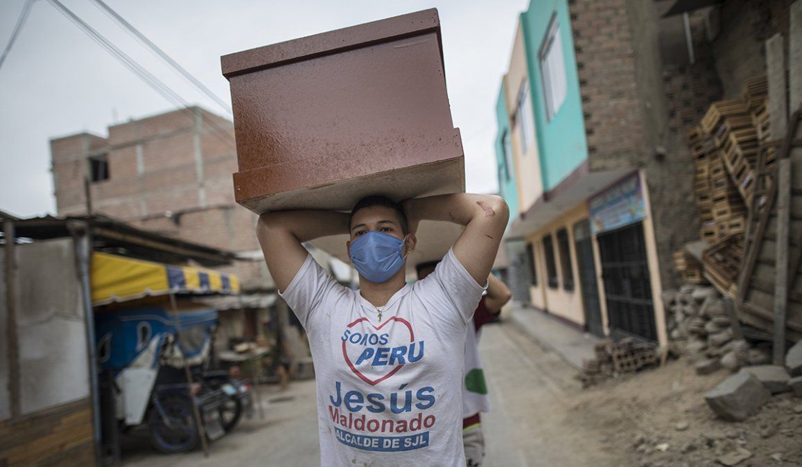 Más pobreza y más nuevos millonarios: la brecha cada vez más grande que deja la pandemia en América Latina