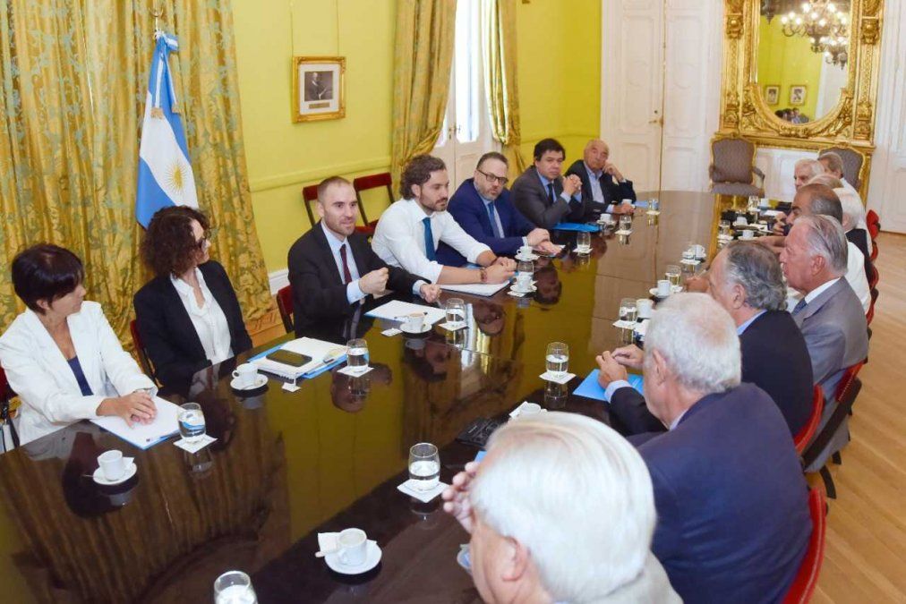Adelanto A24.com | Alberto analiza crear por decreto el Consejo Económico y Social para gambetear el Congreso
