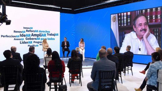 Massa se sube a la convocatoria al diálogo y lanzó con Alfonsín la escuela de gobierno del Frente Renovador