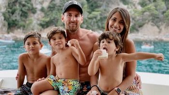 Antonela Roccuzzo subió una foto de Lionel Messi con sus hijos y les dedicó un profundo mensaje