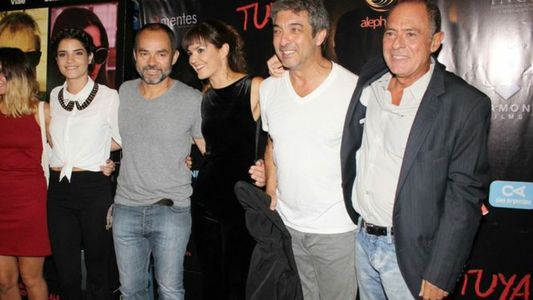 Los famosos asistieron a la Avant Premiere de “Tuya”