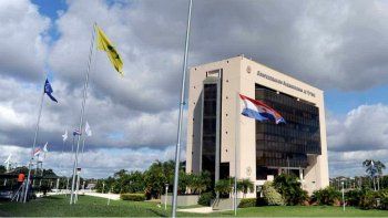 La Conmebol sancionó también a la Confederación Brasileña y a su máxima estrella de la Copa América