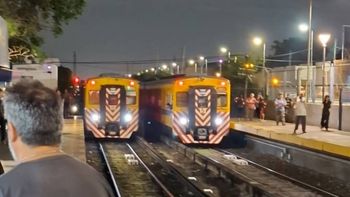 Impactante choque de trenes en la estación Lemos. Impactante choque de trenes en la estación Lemos.