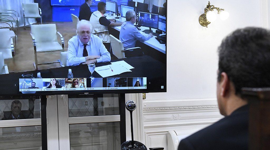 El Gobierno prepara un DNU para declarar de interés público los recursos sanitarios de Argentina